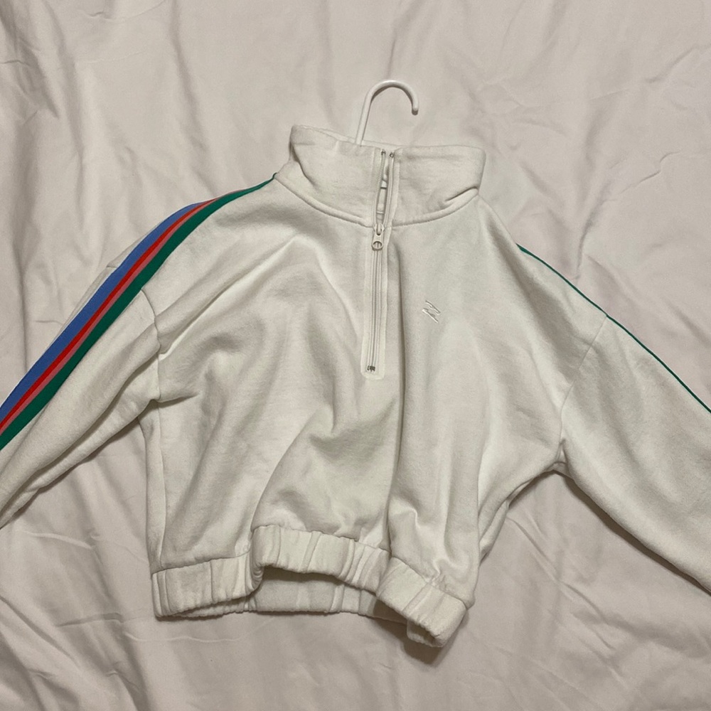Billabong cropped half zip up